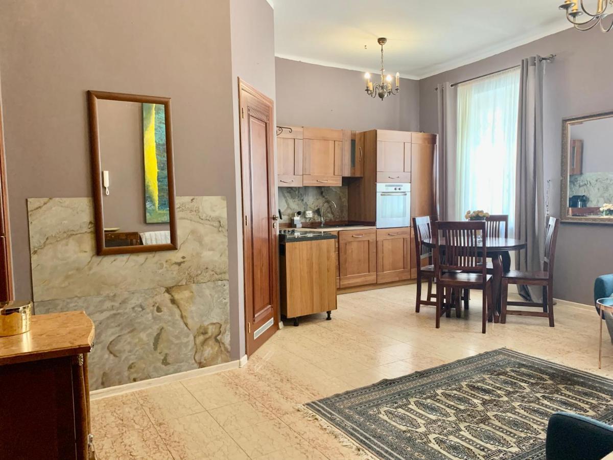 Beautiful And Charming Apartment In The Heart Of The Old Town 华沙 外观 照片